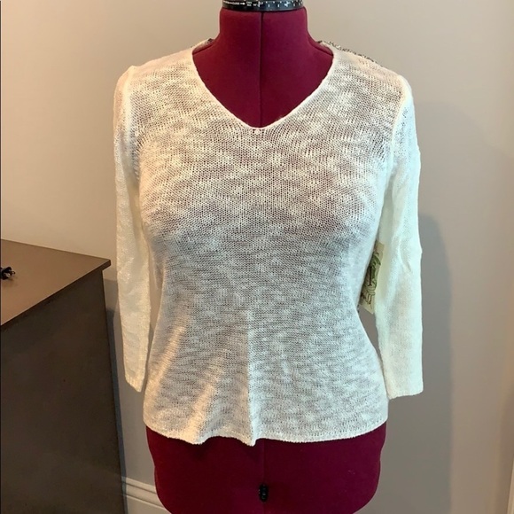 🎉Host Pick🎉Crochet Back Hi-low 3/4 Sweater - Picture 2 of 8